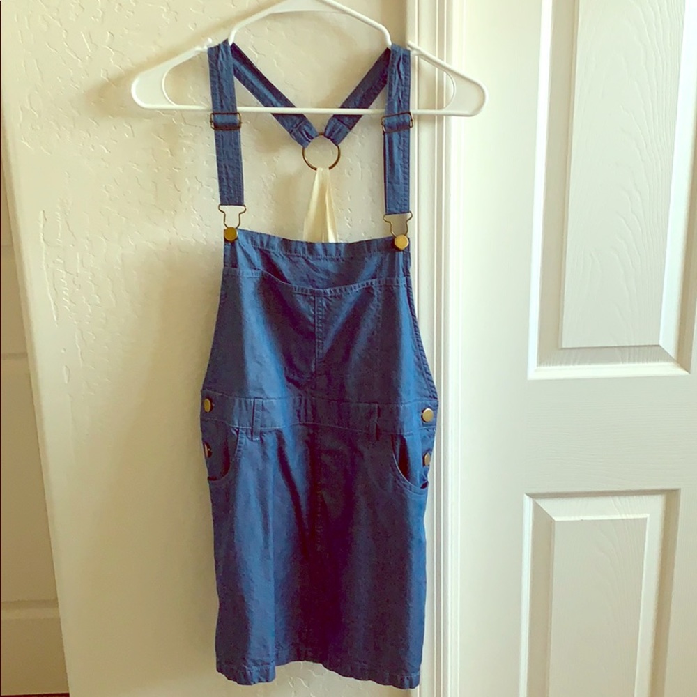 Overall dress